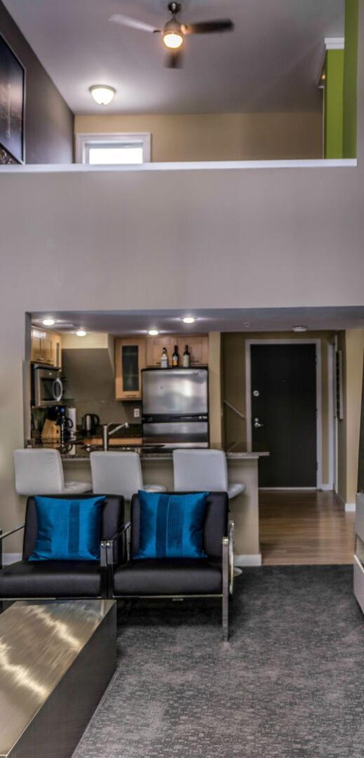 Penthouse Suite Downtown, Top Floor 4 Beds, 2Baths Seattle Exterior photo